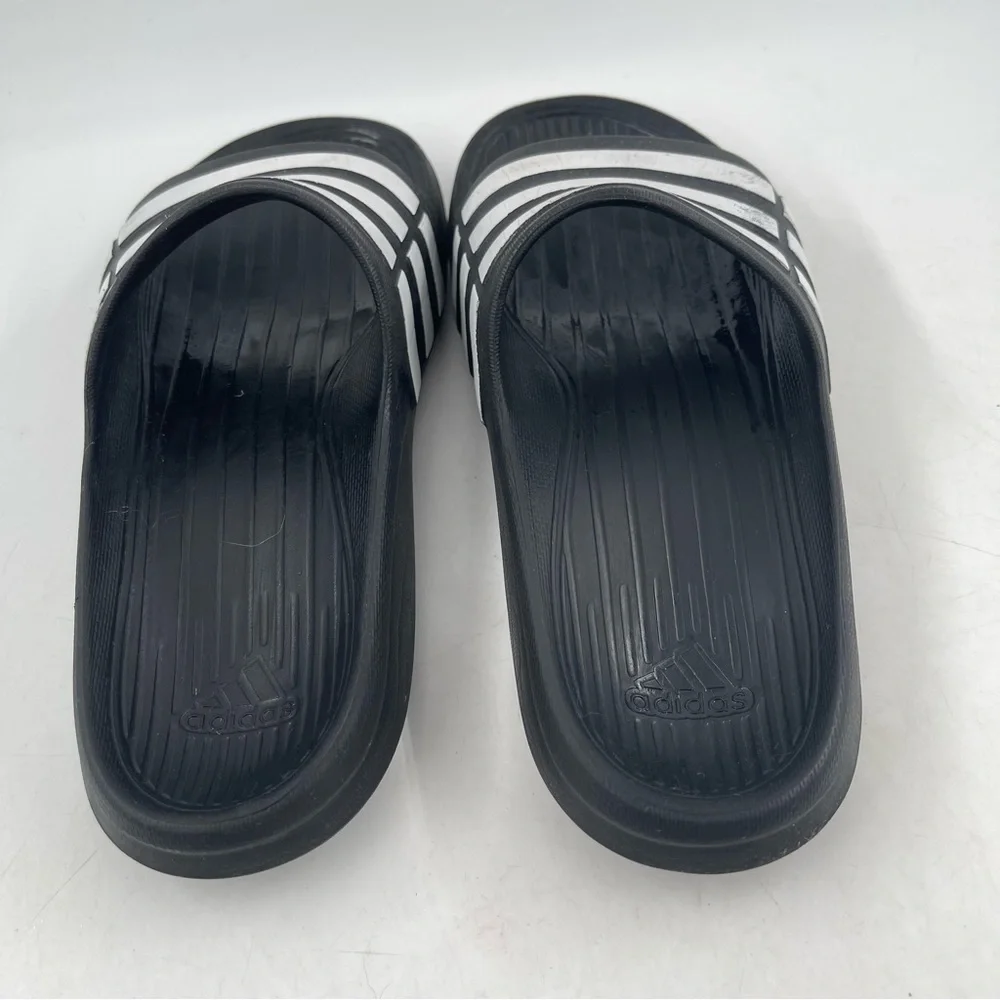 Adidas Kids Adilette -Size 6Y- Black White Comfort Shower Vacation Slide Sandals